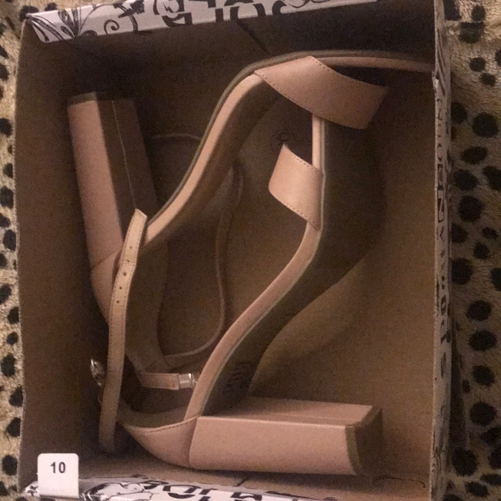 Elegant heels